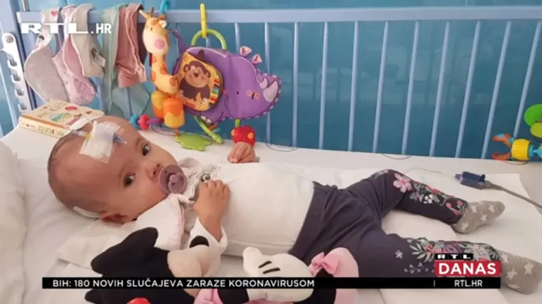 Lavina ogorčenih reakcija: Djecu na bolničkom liječenju roditelji smiju vidjeti na 15 minuta