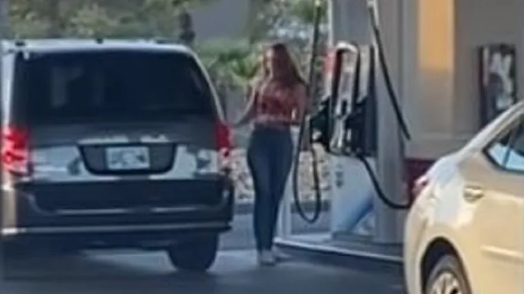 Sirotica se bogovski izblamirala na benzinskoj, veći 'fail' niste u životu vidjeli