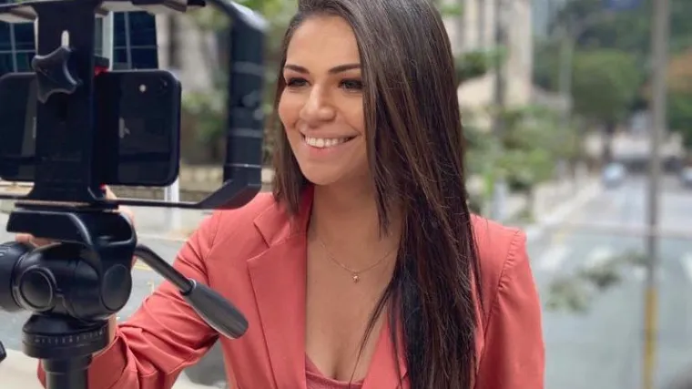 VIDEO Novinarka opljačkana usred javljanja uživo na TV-u: Mu&scaron;karac s kapuljačom izvadio je nož!