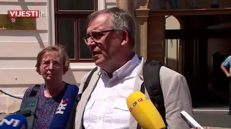 Capak i Markotić o poo&scaron;travanju mjera: 'Moguće je smanjenje broja ljudi na okupljanjima'