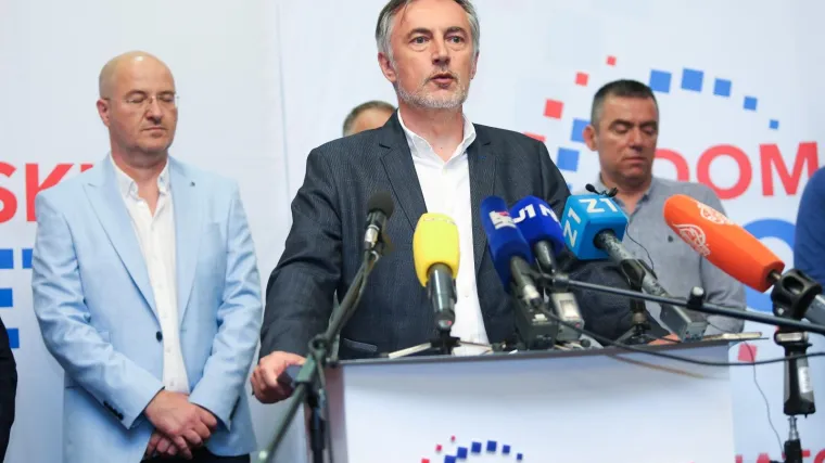 Miroslav &Scaron;koro: 'Iznenađen sam kao i vi rezultatom HDZ-a. Na&scaron;eg promatrača su napali i bilo je nepravilnosti'