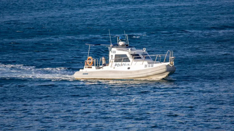 Velika akcija spašavanja: Nestao 27-godišnjak na moru u okolici Zadra, bio je u plastičnom čamcu