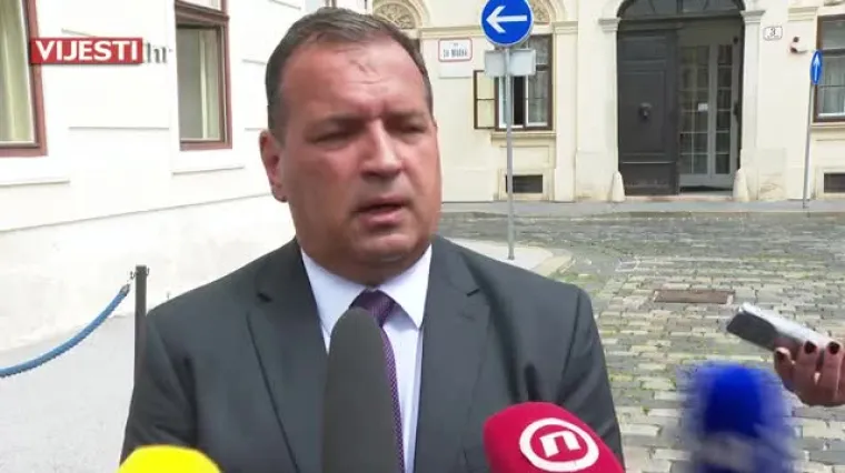 Hoće li izborna noć biti rasadnik korone? Bero&scaron;: 'Priznajem da smo možda bili bliže jedni drugima'