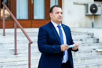 Beroš o mjerama za svadbe: 'Bude li se povećavao broj zaraženih, morat ćemo nešto napraviti'