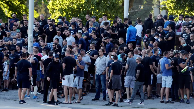 Nije bio vrijeđanja ni skandiranja, čak su pokupili i smeće s parkinga