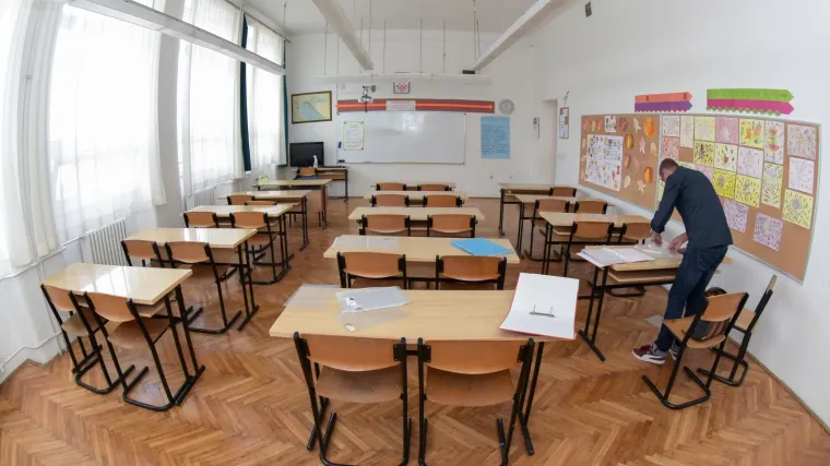 Četiri prva&scaron;ića gladni gledali kako druga djeca jedu; Oglasila se ravnateljica'