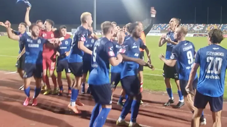 Ludnica u Gorici, pogledajte kako su proslavili ostanak u HNL-u, Toplak objavio snimku iz svlačionice