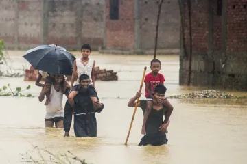 U poplavama i klizištima poginulo najmanje 40 ljudi: 'Spasilačke službe i dalje traže nestale'