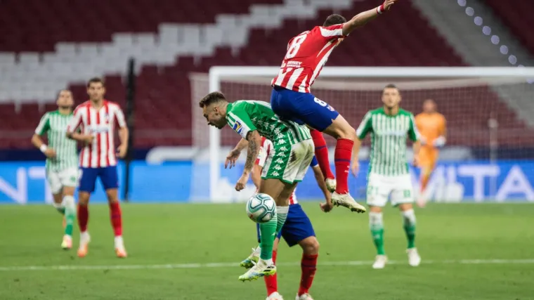 0; Rojiblancos do tri boda s igračem manje