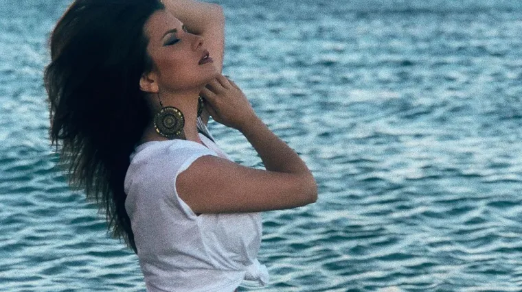 'Da me ćaća vidi bilo bi 'a ćerce...'