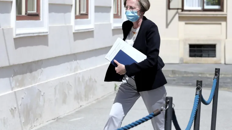 Markotić: 'I mlađi ljudi imaju teže simptome. Ako ne budemo odgovorni, možemo očekivati strože mjere'