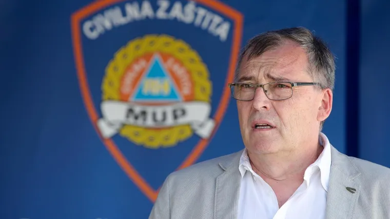 'Maske ne trebaju biti obavezne na otvorenom, osim ako nema vi&scaron;e ljudi u blizini'