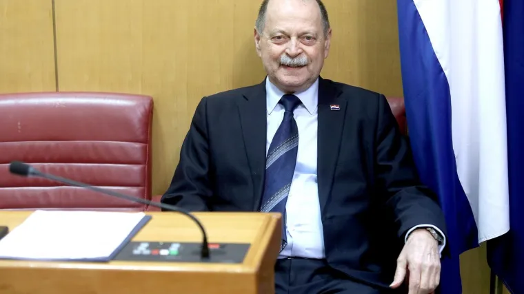 Bero&scaron;ev državni tajnik zavr&scaron;io u na respiratoru: Nakon dva testa ipak utvrdili da nema koronu