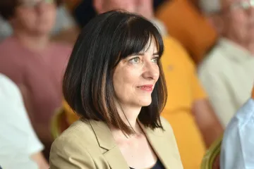 Blaženka Divjak i svi dužnosnici ministarstva moraju u samoizolaciju zbog svadbe u Zadru