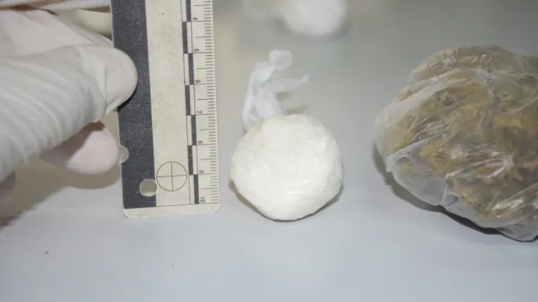 Uhićen diler: U podrumu i stanu u Novom Zagrebu skrivao amfetamine, marihuanu, MDMA, kokain i heroin