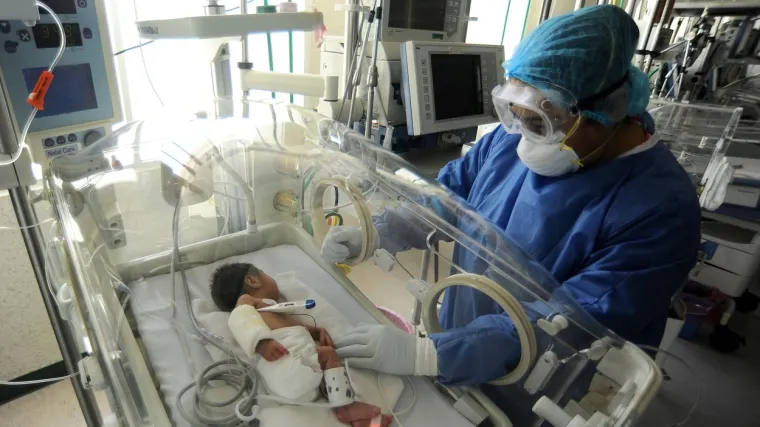 Beba je imala te&scaron;ku ukočenost tijela, o&scaron;tećenja bijele tvari u mozgu i iznimnu nadražljivost