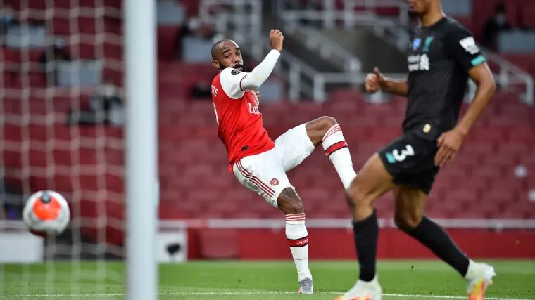 Alexandre&nbsp;Lacazette junak utakmice; Dejan Lovren nije igrao