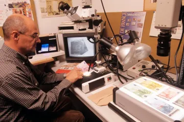 Razbijena mreža za krivotvorenje novca povezana sa zloglasnom talijanskom mafijom