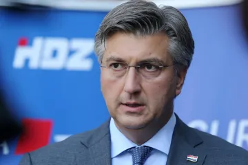 Evo kratkih životopisa starih i novih članova