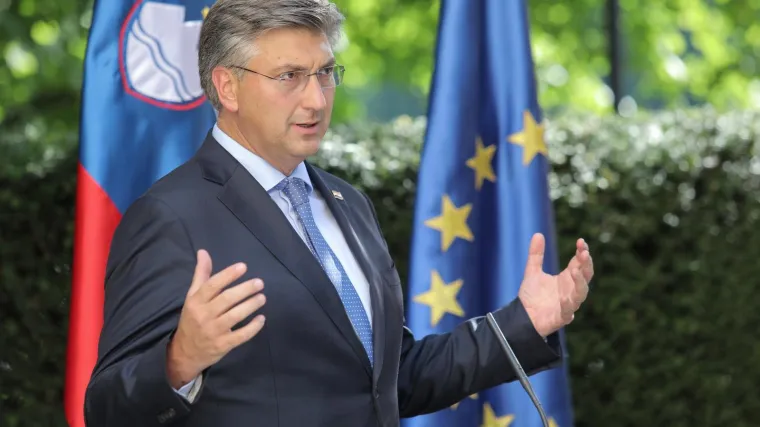 Plenković se pohvalio: 'Završio je sastanak. Donosimo 22 milijarde eura za oporavak i razvoj'