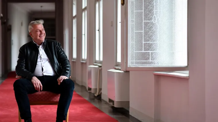 SDP-ovac se emotivno oprostio od Sabora: 'Okružje je postalo bolesno. Vrime je za nove borbe'