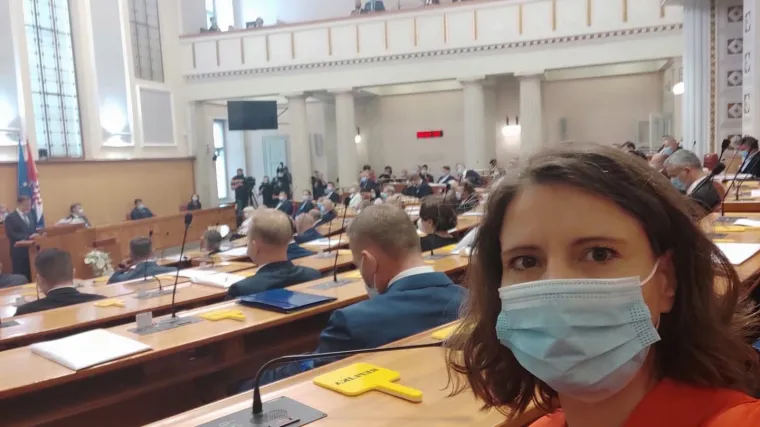 Peović tvrdi da ju je napao HDZ-ov zastupnik: 'Bezumno je urlao da su mi preci bili koljači'