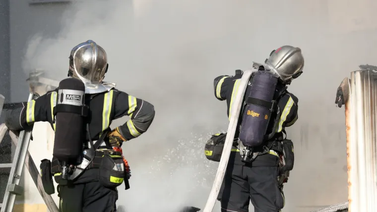 Gorio je kamion s plinskim bocama, požar je bio visokorizičan