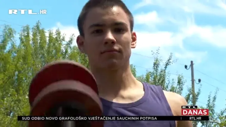 Istra ima najjačeg hrvatskog tinejdžera: Igrao je nogomet, a sada rastura u obaranju ruku