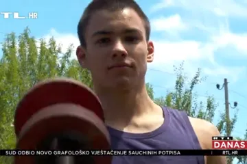 Istra ima najjačeg hrvatskog tinejdžera: Igrao je nogomet, a sada rastura u obaranju ruku