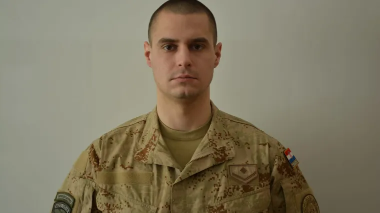 Počast stradalom vojniku Josipu Bri&scaron;kom odali stari i novi ministar: Prije godinu dana poginuo je u Kabulu