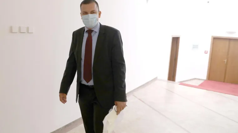 Hrebak poručio da će se i treći put testirati da dokaže nevinost: 'Sve &scaron;to se &scaron;iri mrežama je FAKE NEWS'