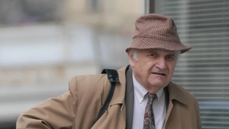 Od zatajenja srca: U 86. godini preminuo novinar Pero Zlatar