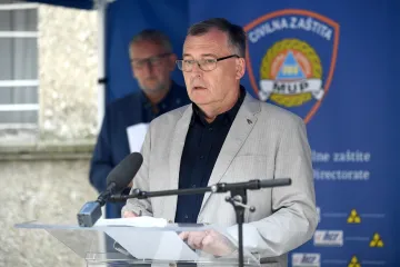 'Potpisao sam mišljenje. Bila je večer i nije bilo drugih epidemiologa'