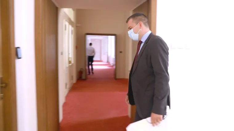 'Testirat ću se, sve &scaron;to se priča je fake news'; o slučaju Hrebak oglasio se i Božinović