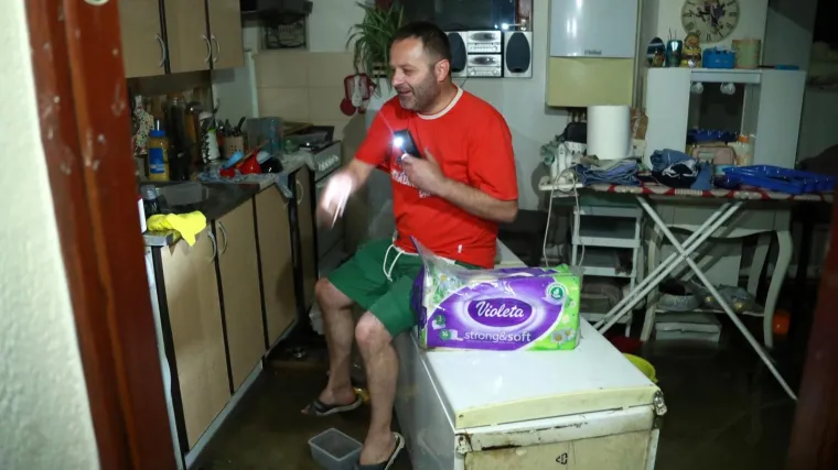 Zagrepčaninu dvaput poplavljen stan: 'Neka gradonačelnik dođe prespavati kod mene'