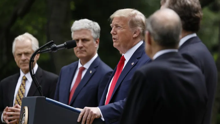 Oboljeli ima ključno mjesto u predsjedni&scaron;tvu, radi iz samoizolacije