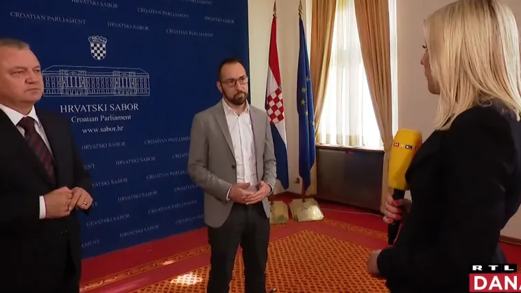 Horvat: 'Zakon mora biti dobar, pravičan i provediv'; Toma&scaron;ević: 'Nitko iz Cvjetnog naselja ne smije zavr&scaron;iti na cesti'