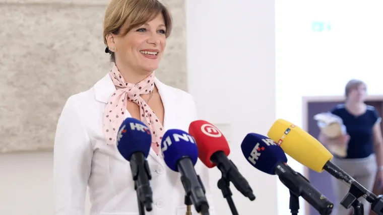 Vidović Kri&scaron;to bez maske u Saboru: 'Vrijeđaju mi inteligenciju. Čak i HDZ-ovi stručnjaci su rekli da ne pomažu'