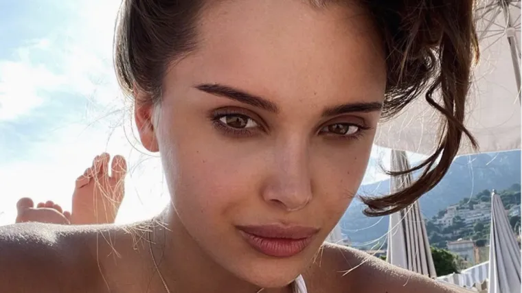 A tek da vidite njezine druge; 'Nisam u vezi s njim'