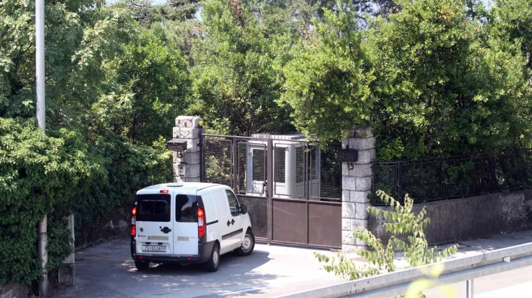 FOTO: Mistična vila koja krije tajne rastro&scaron;nog života hrvatskih političara, a u njoj je ljetovao i najpoznatiji mafija&scaron; Al Capone