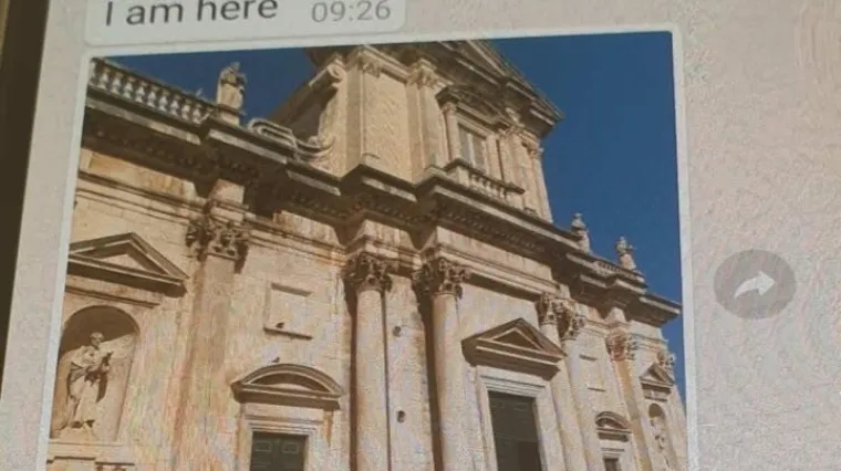 Do&scaron;ao pred Katedralu misleći da mu je to smje&scaron;taj, poruke su spektakl