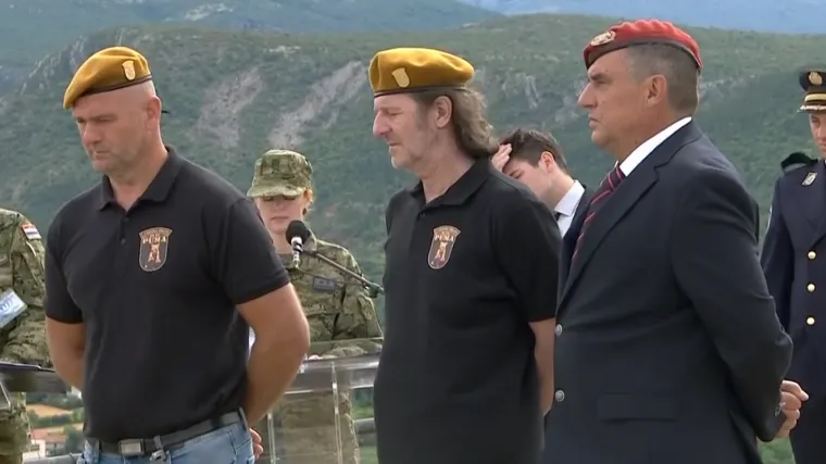 Branitelji koji su 1995. skinuli srpsku zastavu ponovno na kninskoj tvrđavi: 'Svi su sanjali o tome'