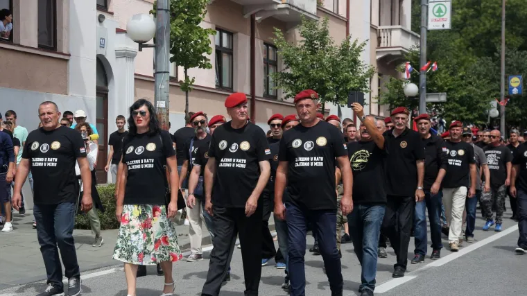 Policija snimala HOS-ovce u Kninu: 'Pregledavamo snimke, postupat ćemo po njima'