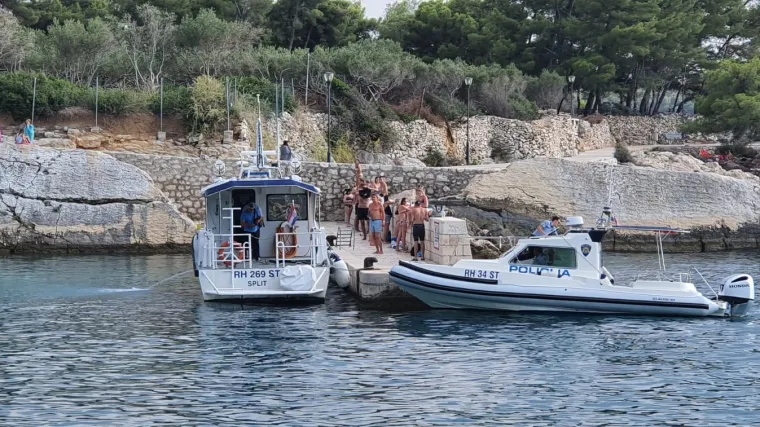 Imamo snimku predsjednika: Nakon proslave Oluje Milanović sa suprugom oti&scaron;ao na Hvar!