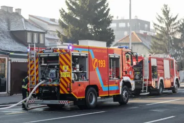 Drama u Pakracu: Pijana žena zapalila kuću djevojci, izgorjela odjeća i dio namještaja