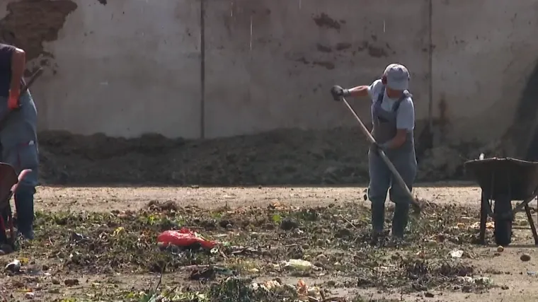 Poljoprivrednici se bune: 'Stavljaju nas u isti položaj s onima koji uvoze otpad iz EU'