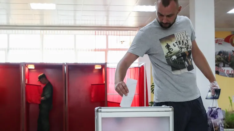 On je spreman na sve, ima li profesorica engleskog &scaron;anse?