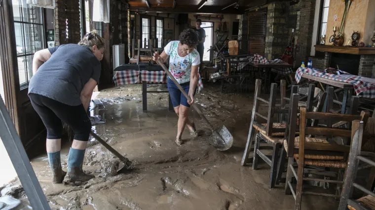 Poplave na grčkom otoku: Poginulo petero ljudi, među žrtvama i osmomjesečna beba
