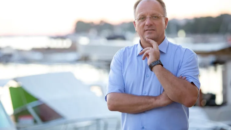 Oglasio se gradonačelnik Novalje: 'Nema dokaza da su se mladi zarazili na Pagu. Niti jedan turist nije pozitivan'