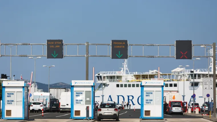 Miro Bulj upozorava: 'Zadarska luka predana u ruke turskom vlasniku koji će onečistiti more!'